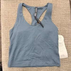 NWT Vuori Women’s Halo Performance Crop Tank